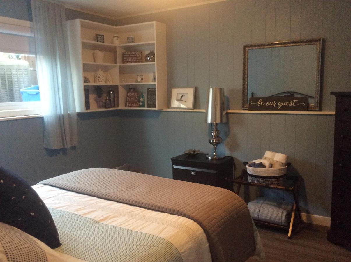 Berkie'S Bed & Breakfast 艾伯尼港 外观 照片